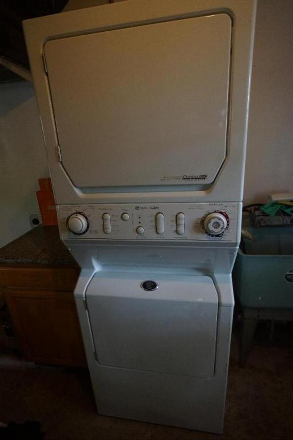 Large 1 Bedroom Apartment, Home Theater, Fireplace 버클리 외부 사진