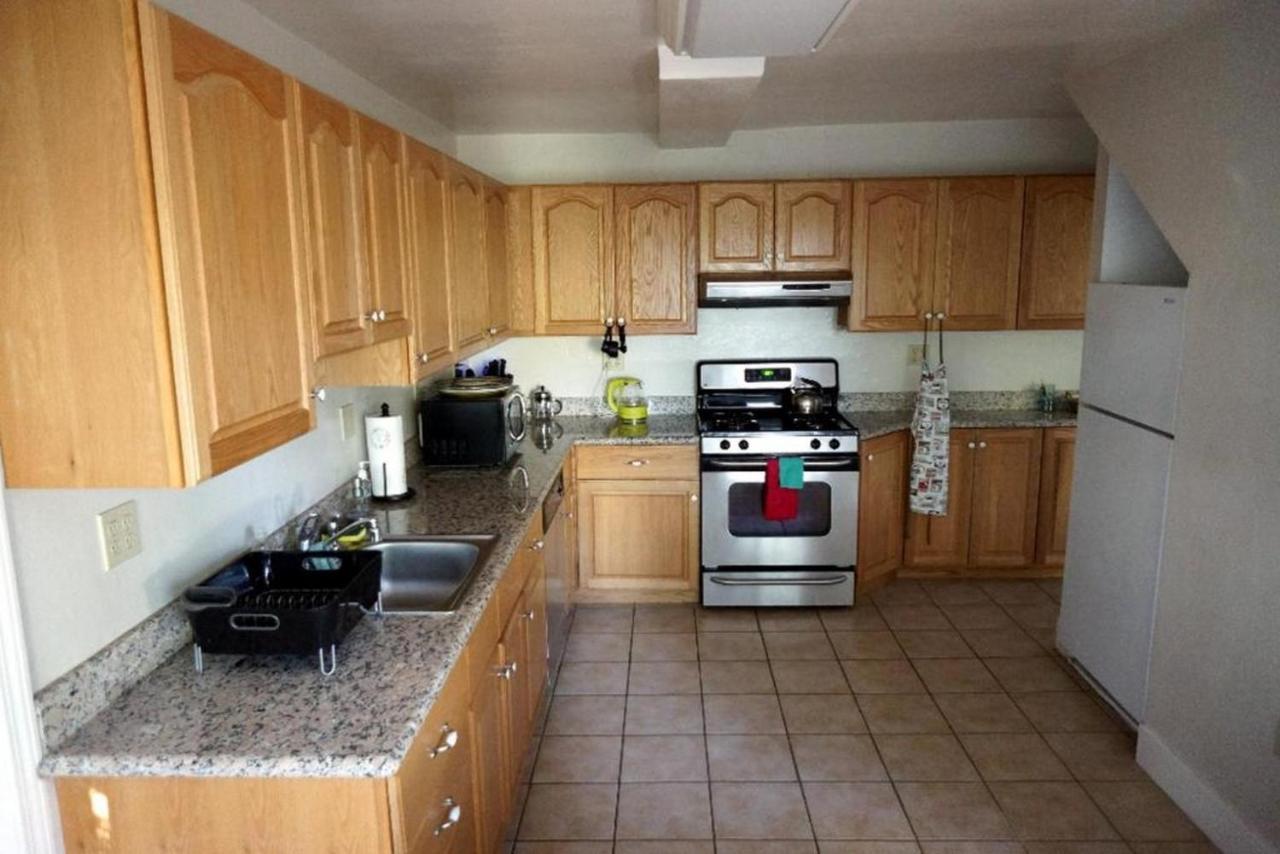 Large 1 Bedroom Apartment, Home Theater, Fireplace 버클리 외부 사진
